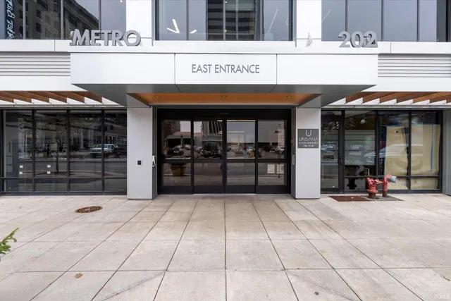 $1,299,000 | 202 West Berry Street, Unit 740, Fort Wayne, IN 46802