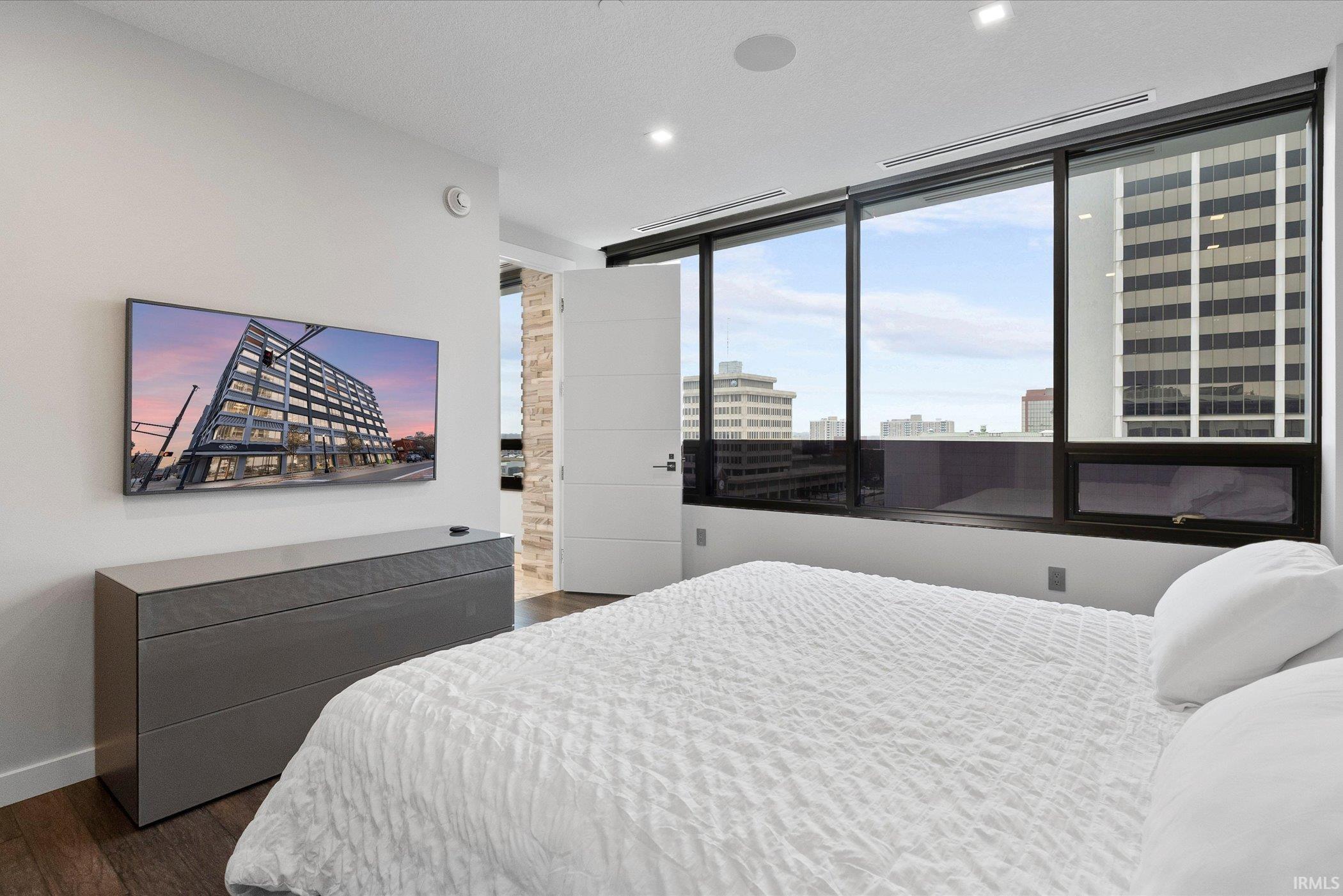 202 West Berry Street, Unit 740 Fort Wayne, IN 46802 - Photo 18 of 36