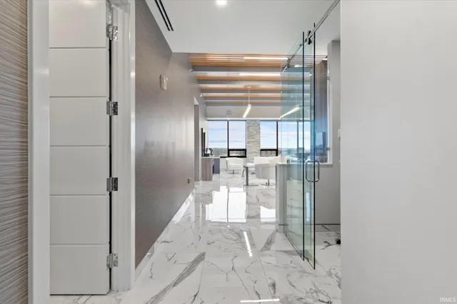 $1,299,000 | 202 West Berry Street, Unit 740, Fort Wayne, IN 46802