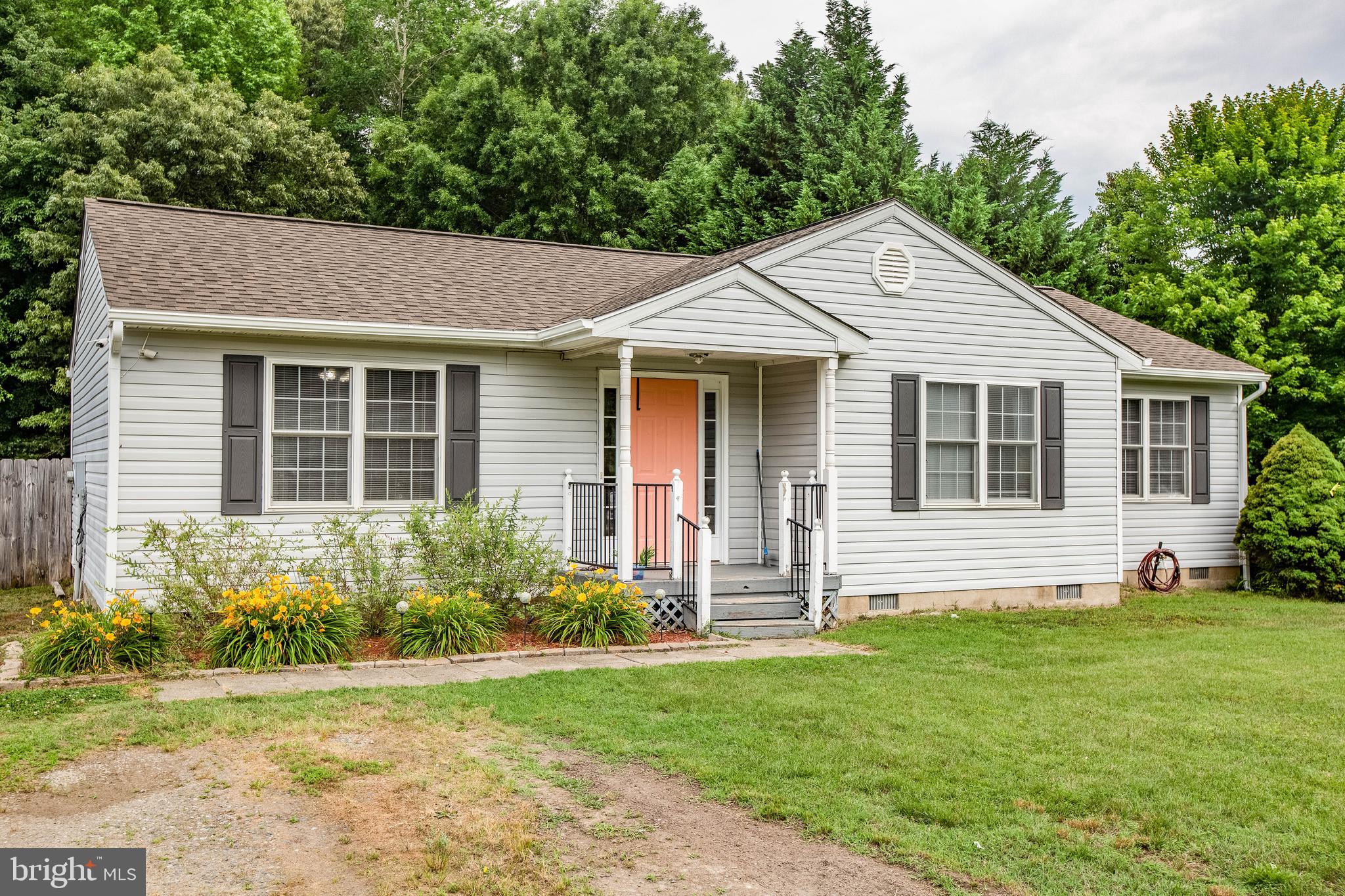 8564 Passapatanzy Road King George, VA 22485 - Photo 2 of 36 Gallery Image 2