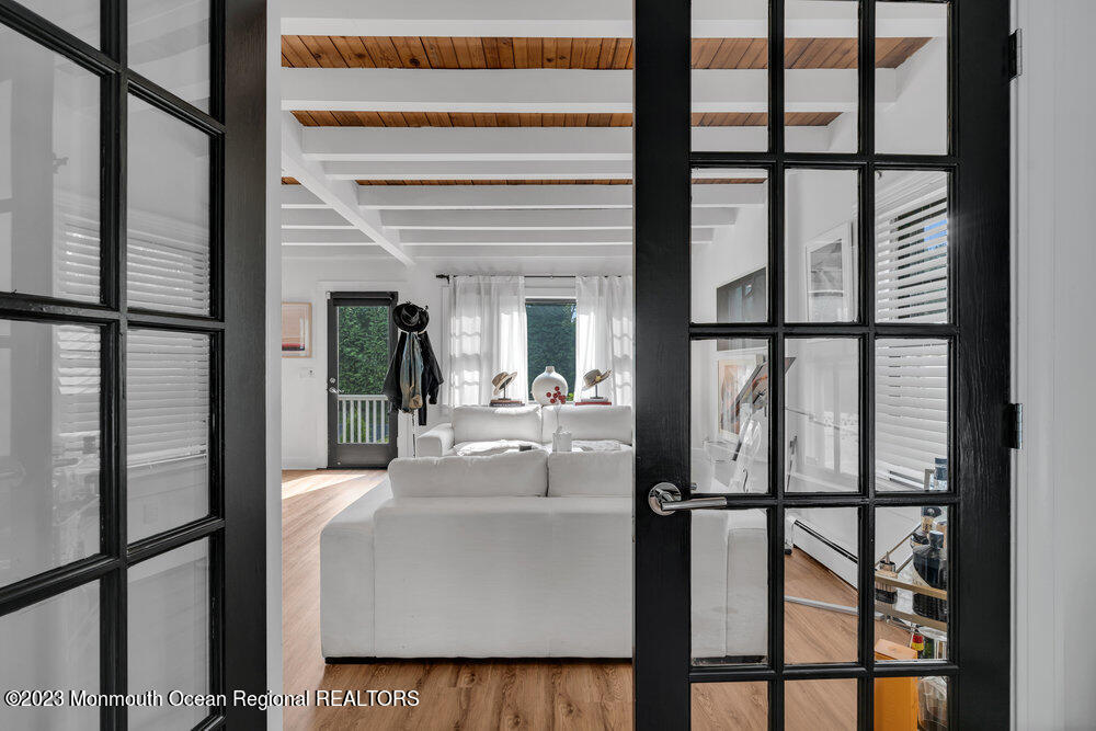 37 Hubbard Avenue Red Bank, NJ 07701 - Photo 19 of 52 019_dsc09575