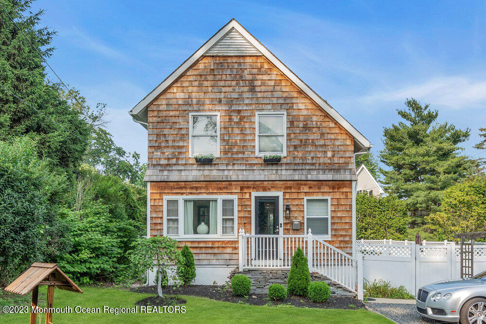 37 Hubbard Avenue Red Bank, NJ 07701 - Photo 3 of 52 002_dsc09780-1_copy