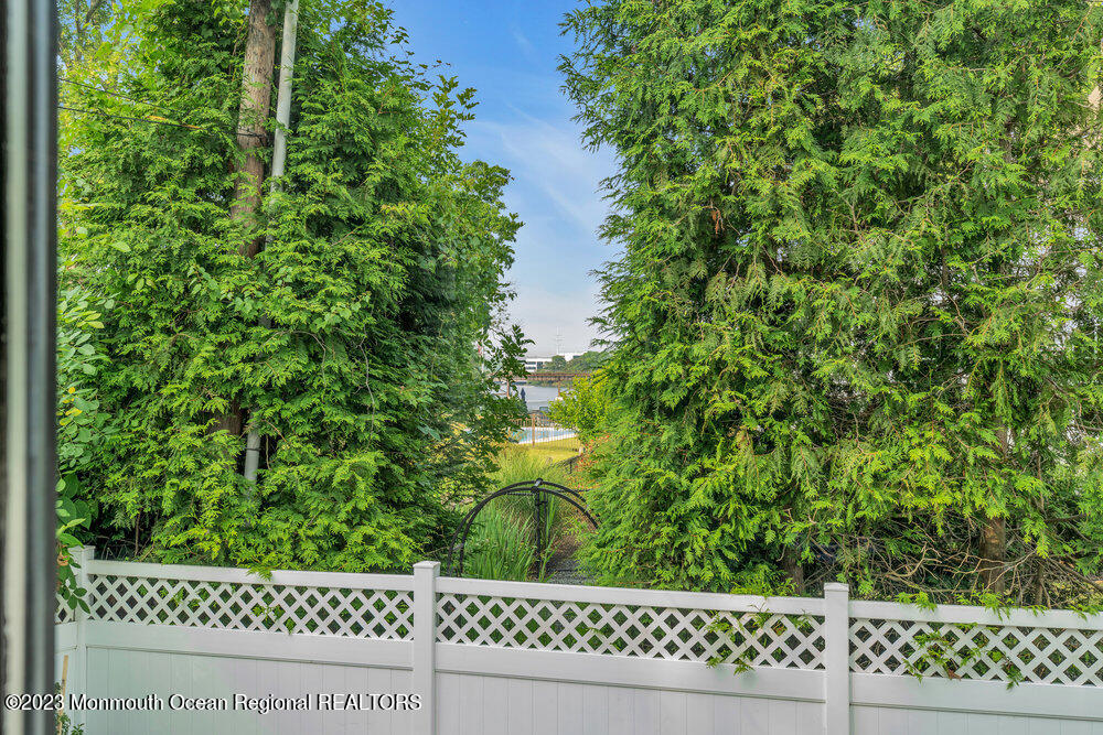 37 Hubbard Avenue Red Bank, NJ 07701 - Photo 52 of 52 057_dsc09797