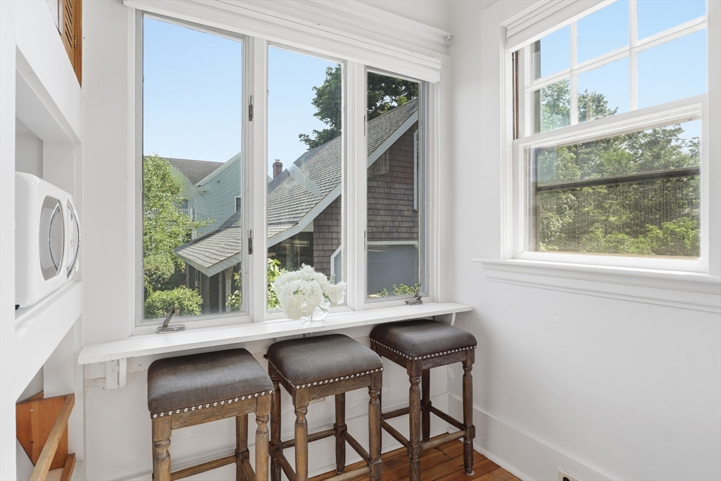 175 Central Street Concord, MA 01742 - Photo 11 of 34