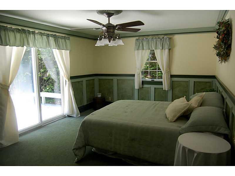 5 Elden Point Road Bailey Island, ME 04003 - Photo 13 of 34 Master Bedroom.