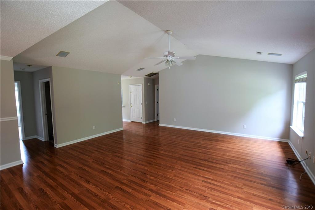 1931 Decatur Court Charlotte, NC 28213 - Photo 3 of 12 Gallery Image 3