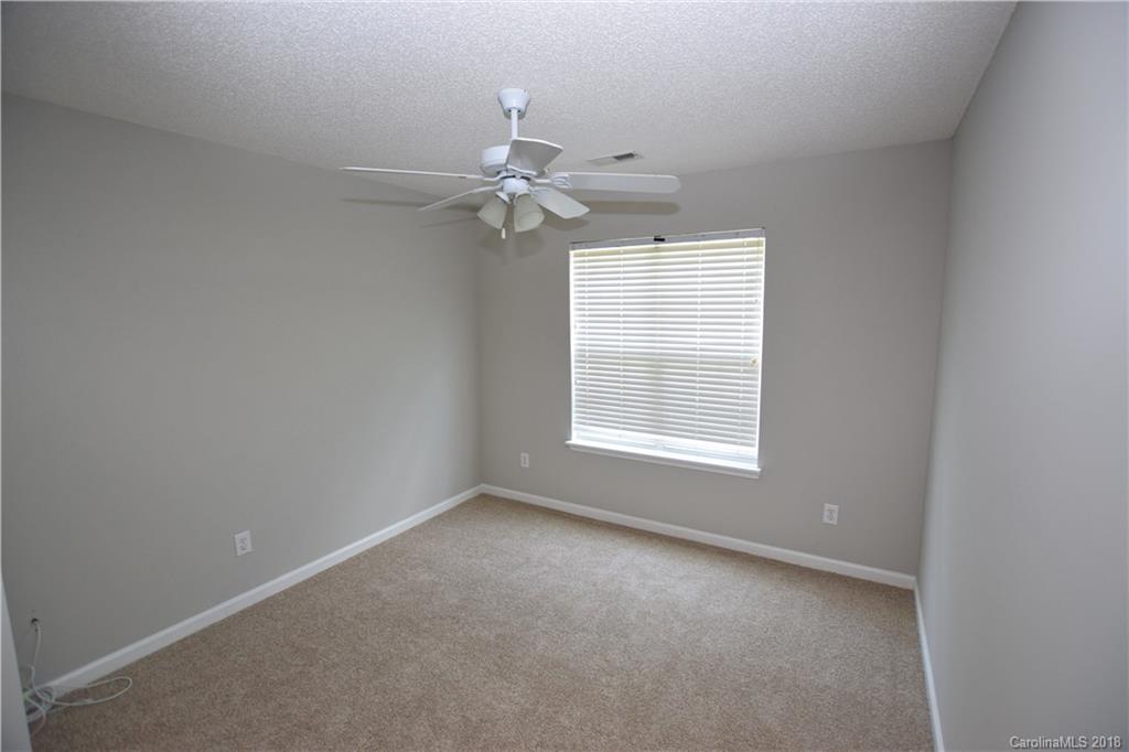 1931 Decatur Court Charlotte, NC 28213 - Photo 6 of 12 Gallery Image 6