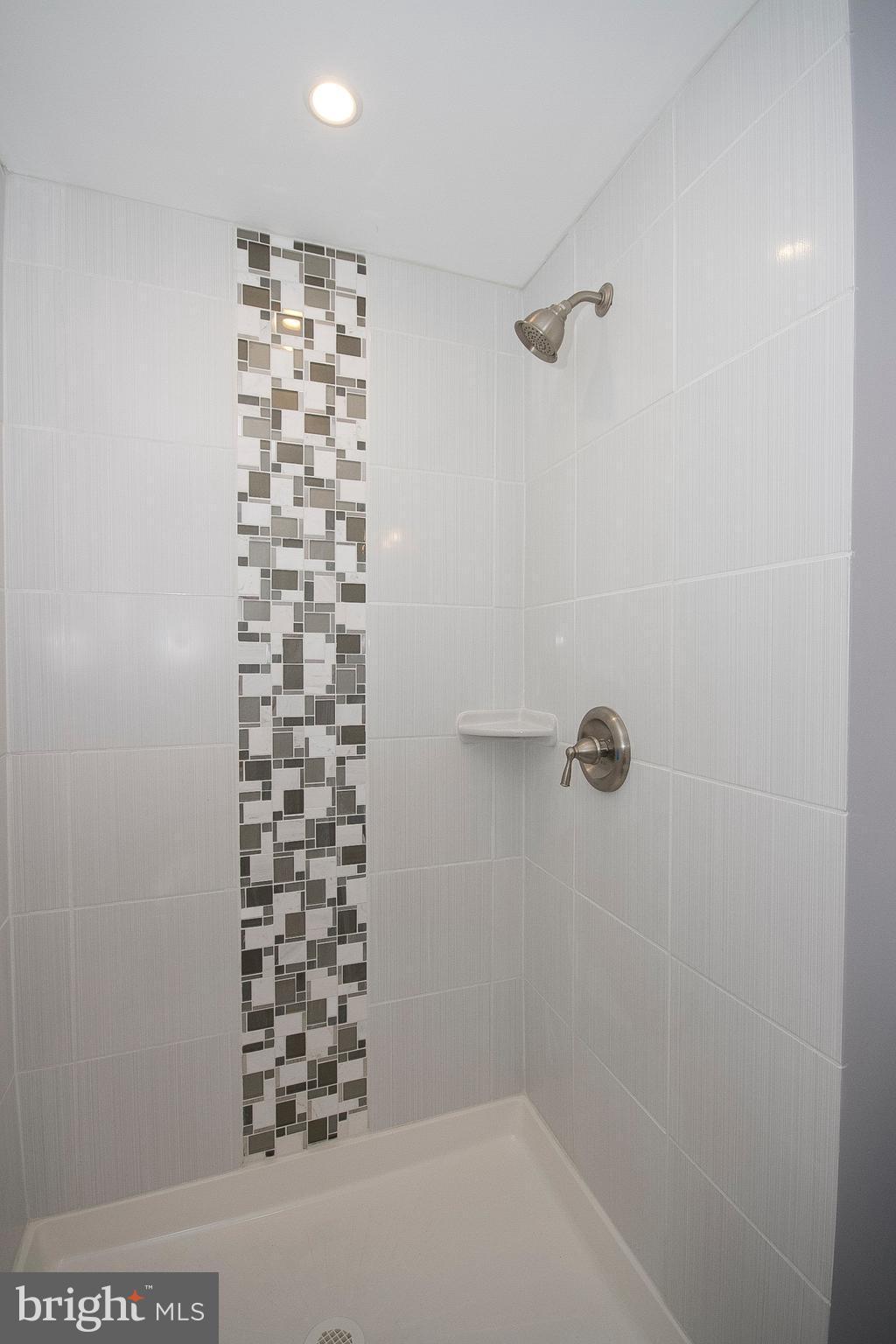 6904 Yale Road Baltimore, MD 21220 - Photo 16 of 27 Bath (Master)