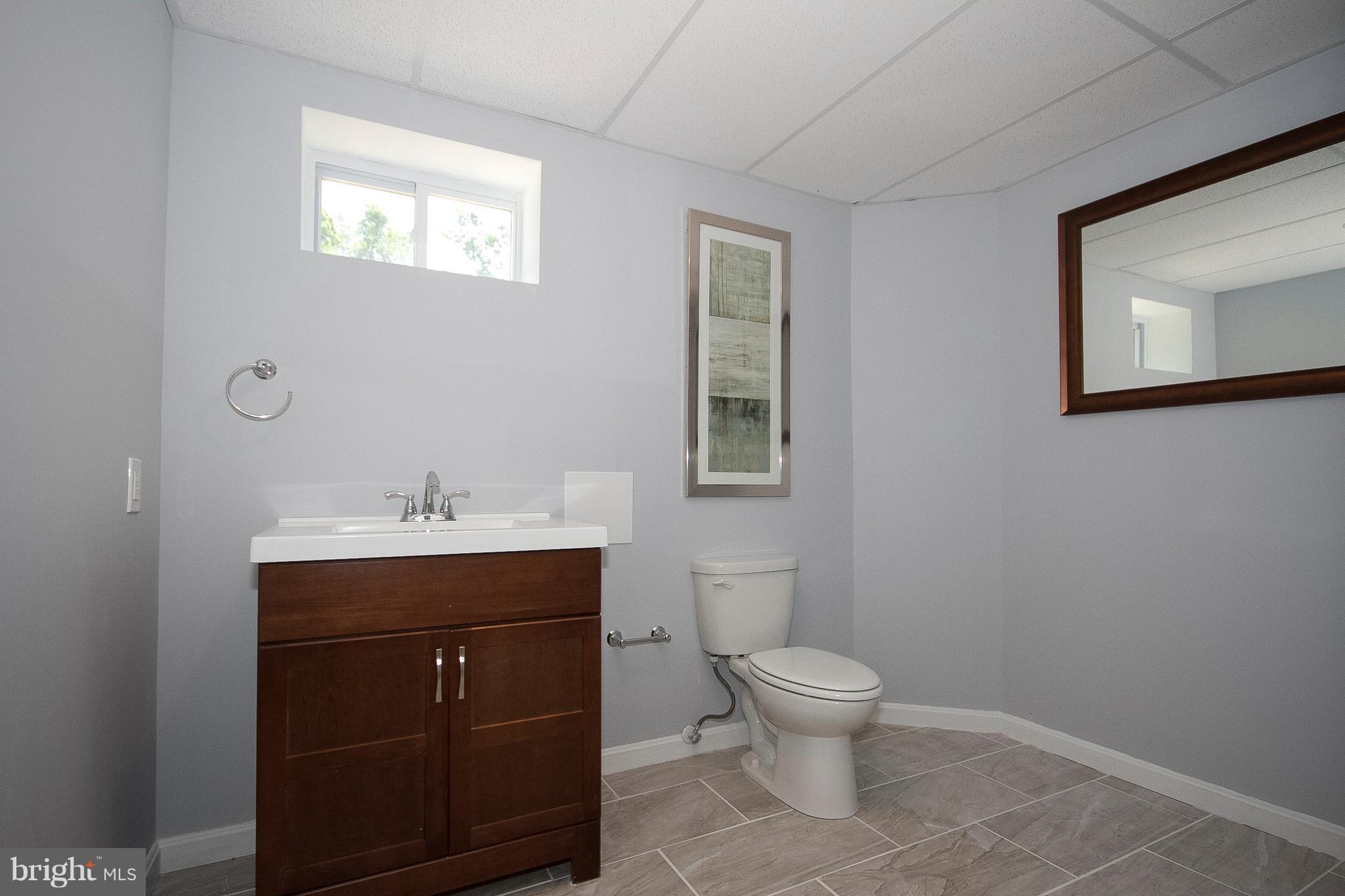6904 Yale Road Baltimore, MD 21220 - Photo 25 of 27 Bath