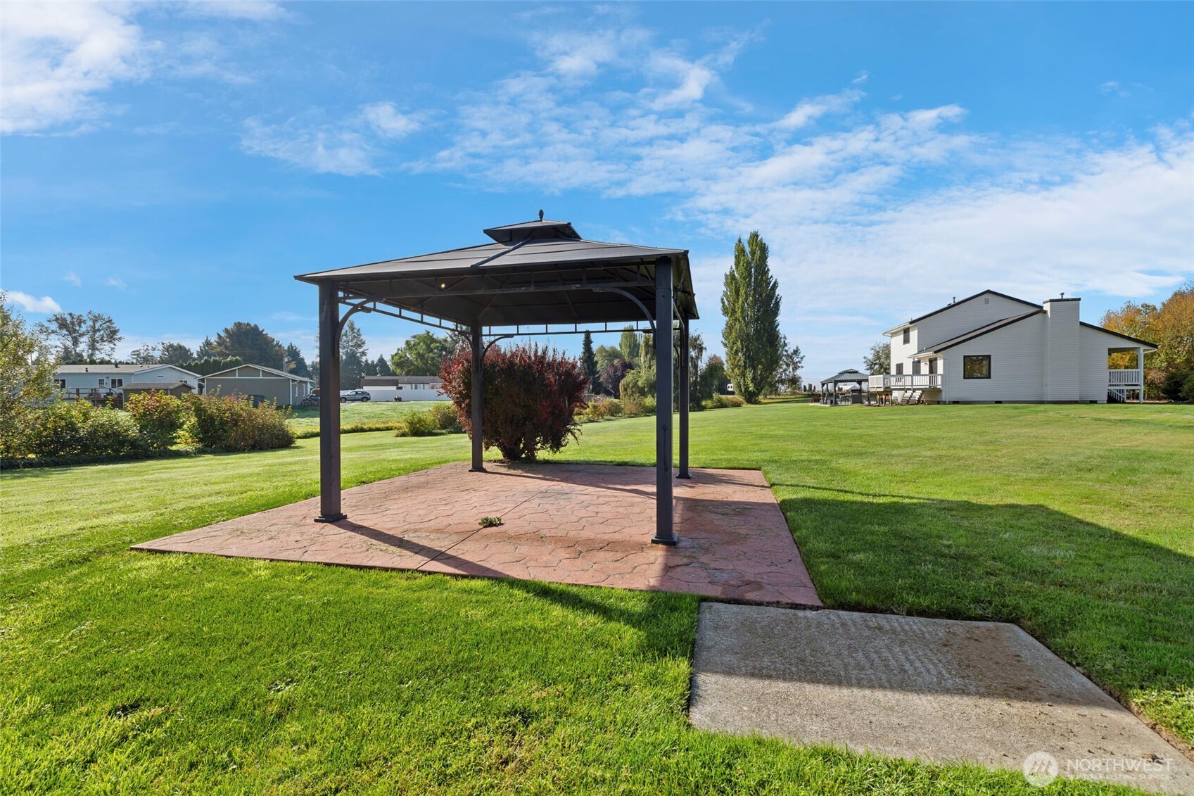 16557 Ovenell Road Mount Vernon, WA 98273 - Photo 33 of 37 Gallery Image 33