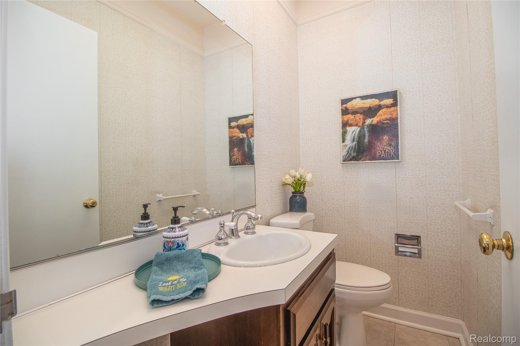 2955 Devonshire Road Ann Arbor, MI 48104 - Photo 22 of 40 IMG_8235-Edit.jpg