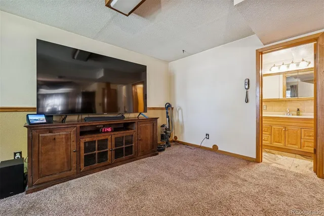 $525,000 | 1554 Ervine Avenue, Longmont, CO 80501