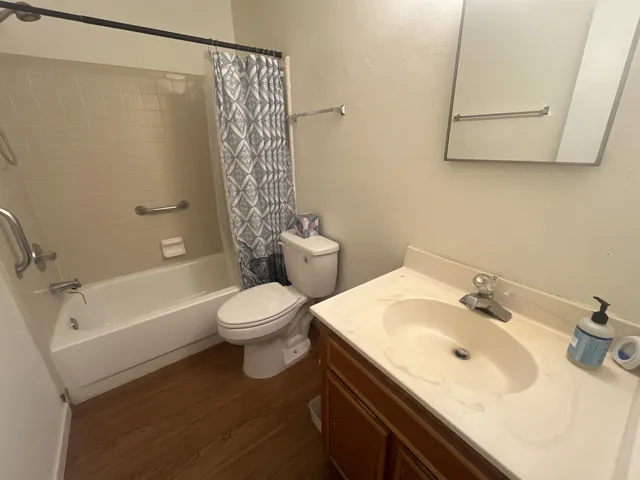 $1,300 | 1119 Ocala Road, Tallahassee, FL 32304