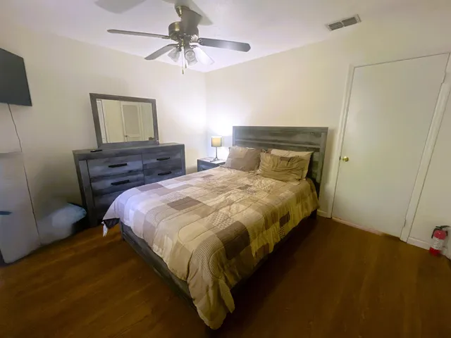 $1,300 | 1119 Ocala Road, Tallahassee, FL 32304