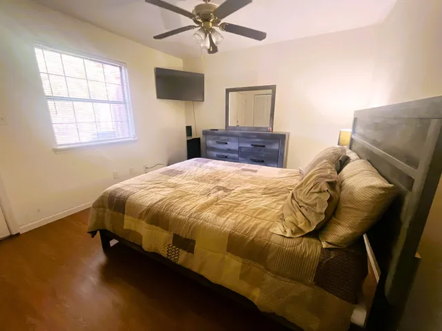 $1,300 | 1119 Ocala Road, Tallahassee, FL 32304