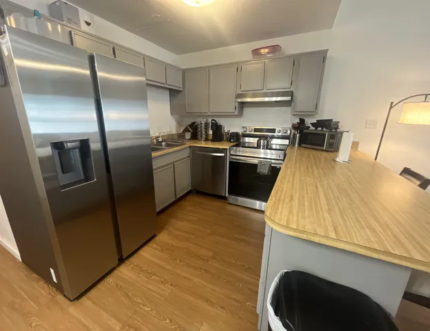 $1,300 | 1119 Ocala Road, Tallahassee, FL 32304