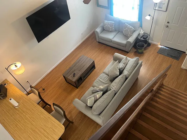 $1,300 | 1119 Ocala Road, Tallahassee, FL 32304