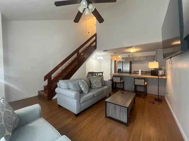 $1,300 | 1119 Ocala Road, Tallahassee, FL 32304