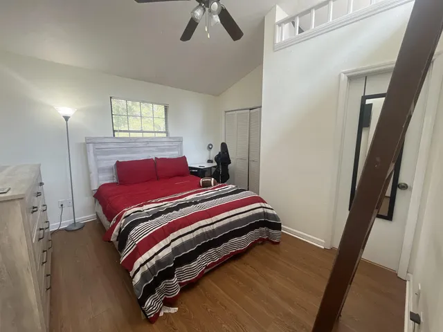 $1,300 | 1119 Ocala Road, Tallahassee, FL 32304