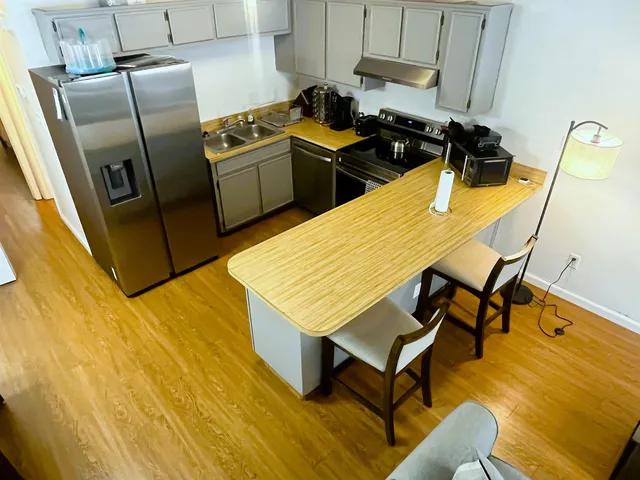 $1,300 | 1119 Ocala Road, Tallahassee, FL 32304