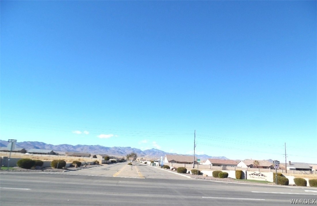 4237 East Cane Ranch Road Kingman, AZ 86401 - Photo 2 of 9