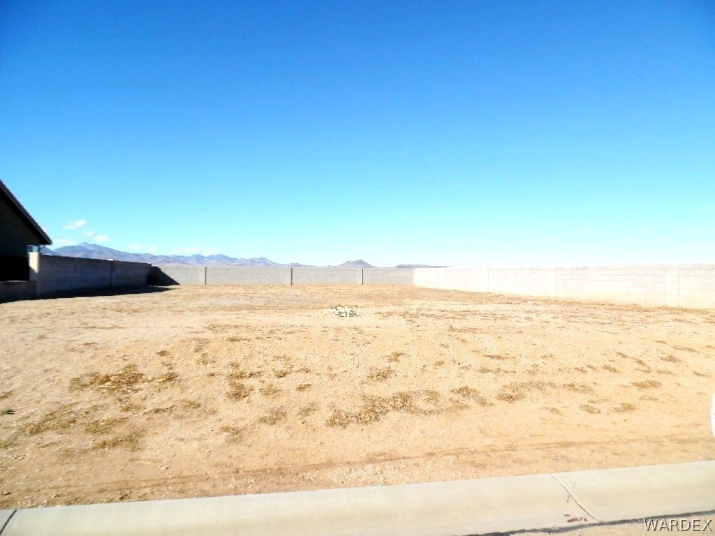 4237 East Cane Ranch Road Kingman, AZ 86401 - Photo 5 of 9