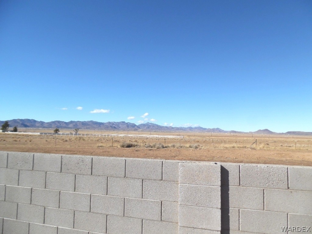 4237 East Cane Ranch Road Kingman, AZ 86401 - Photo 6 of 9