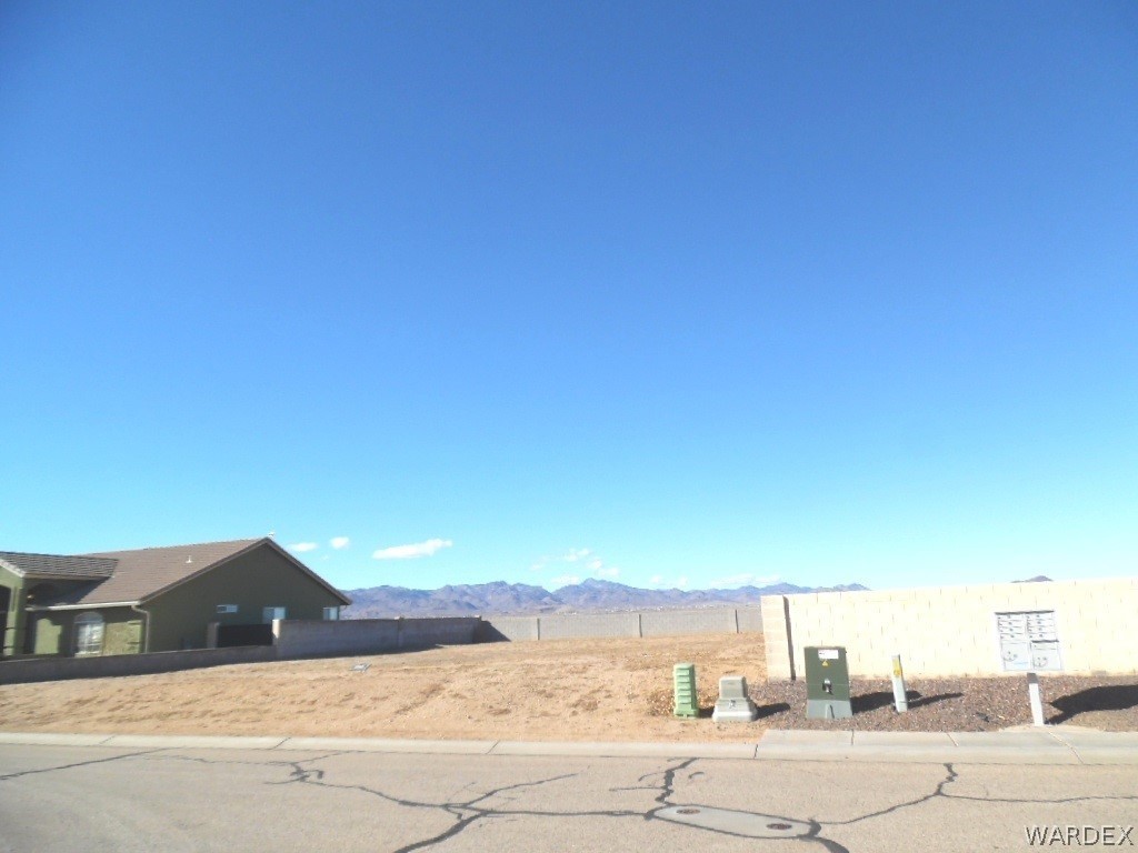 4237 East Cane Ranch Road Kingman, AZ 86401 - Photo 7 of 9