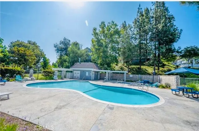 $455,555 | 26972 Flo Lane, Unit 305, Canyon Country, CA 91351