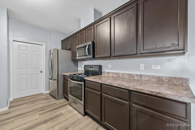 $219,500 | 2237 Concord Drive, Unit 2237, McHenry, IL 60050