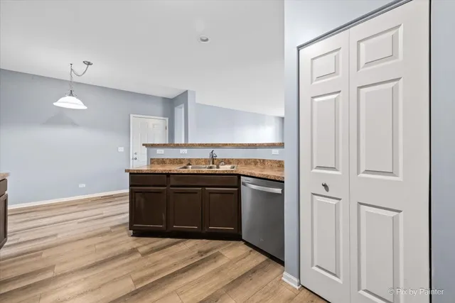 $219,500 | 2237 Concord Drive, Unit 2237, McHenry, IL 60050