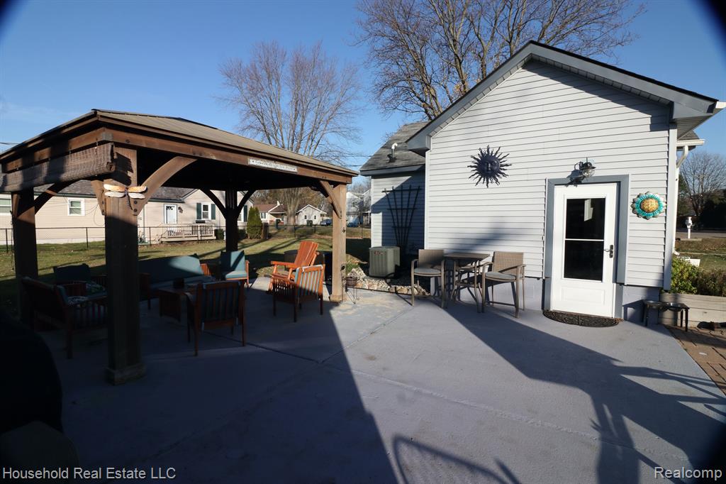 2794 Frankson Avenue Rochester Hills, MI 48307 - Photo 2 of 25