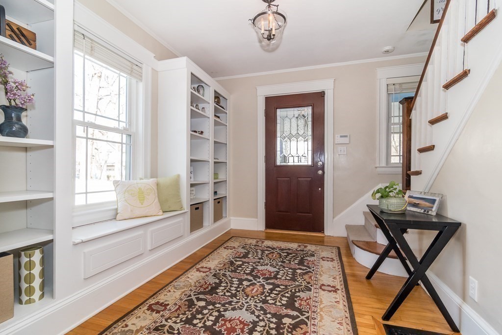 44 Pinewood Road Wellesley, MA 02482 - Photo 3 of 16
