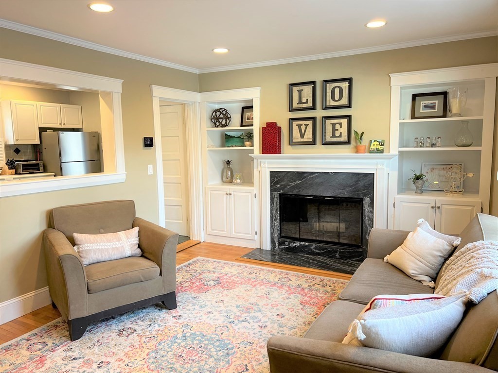 44 Pinewood Road Wellesley, MA 02482 - Photo 6 of 16