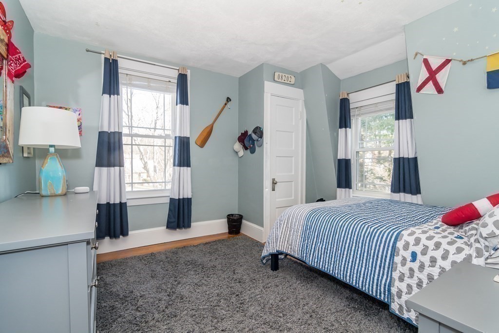 44 Pinewood Road Wellesley, MA 02482 - Photo 10 of 16