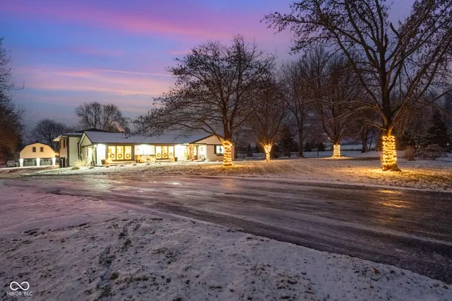 $785,000 | 4161 North 500th Street West, Bargersville, IN 46106