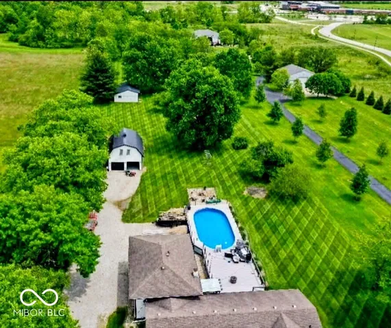 $785,000 | 4161 North 500th Street West, Bargersville, IN 46106