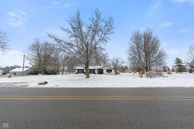 $785,000 | 4161 North 500th Street West, Bargersville, IN 46106