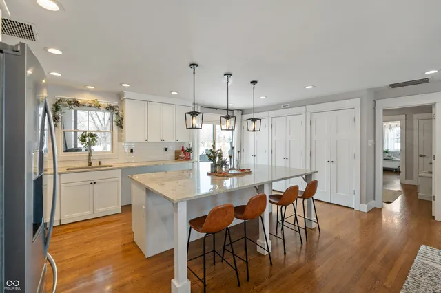 $785,000 | 4161 North 500th Street West, Bargersville, IN 46106