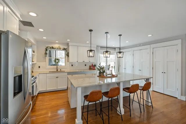 $785,000 | 4161 North 500th Street West, Bargersville, IN 46106