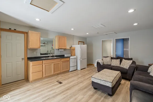 $785,000 | 4161 North 500th Street West, Bargersville, IN 46106