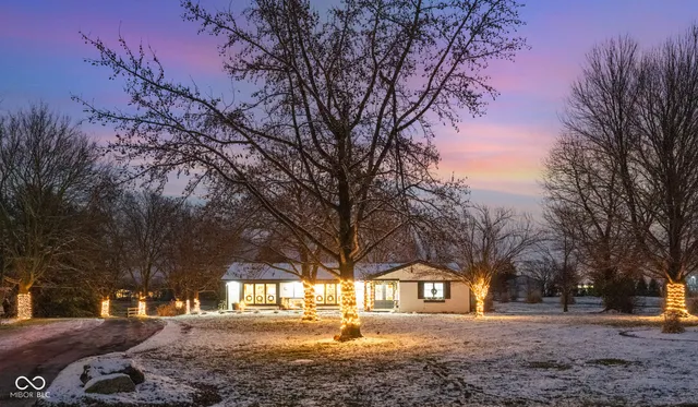 $785,000 | 4161 North 500th Street West, Bargersville, IN 46106