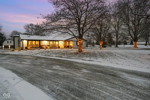 $785,000 | 4161 North 500th Street West, Bargersville, IN 46106