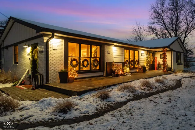 $785,000 | 4161 North 500th Street West, Bargersville, IN 46106