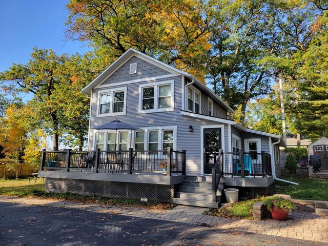 2303 Cedar Point Drive, Delavan, WI 53115