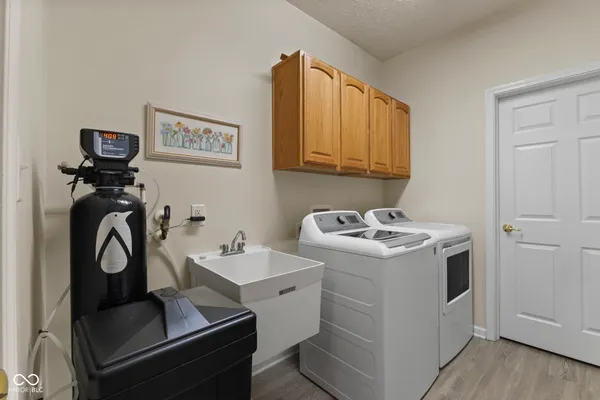 $329,900 | 5807 Cool Hollow Way, Indianapolis, IN 46237