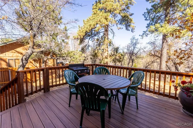 a view of a fireplace