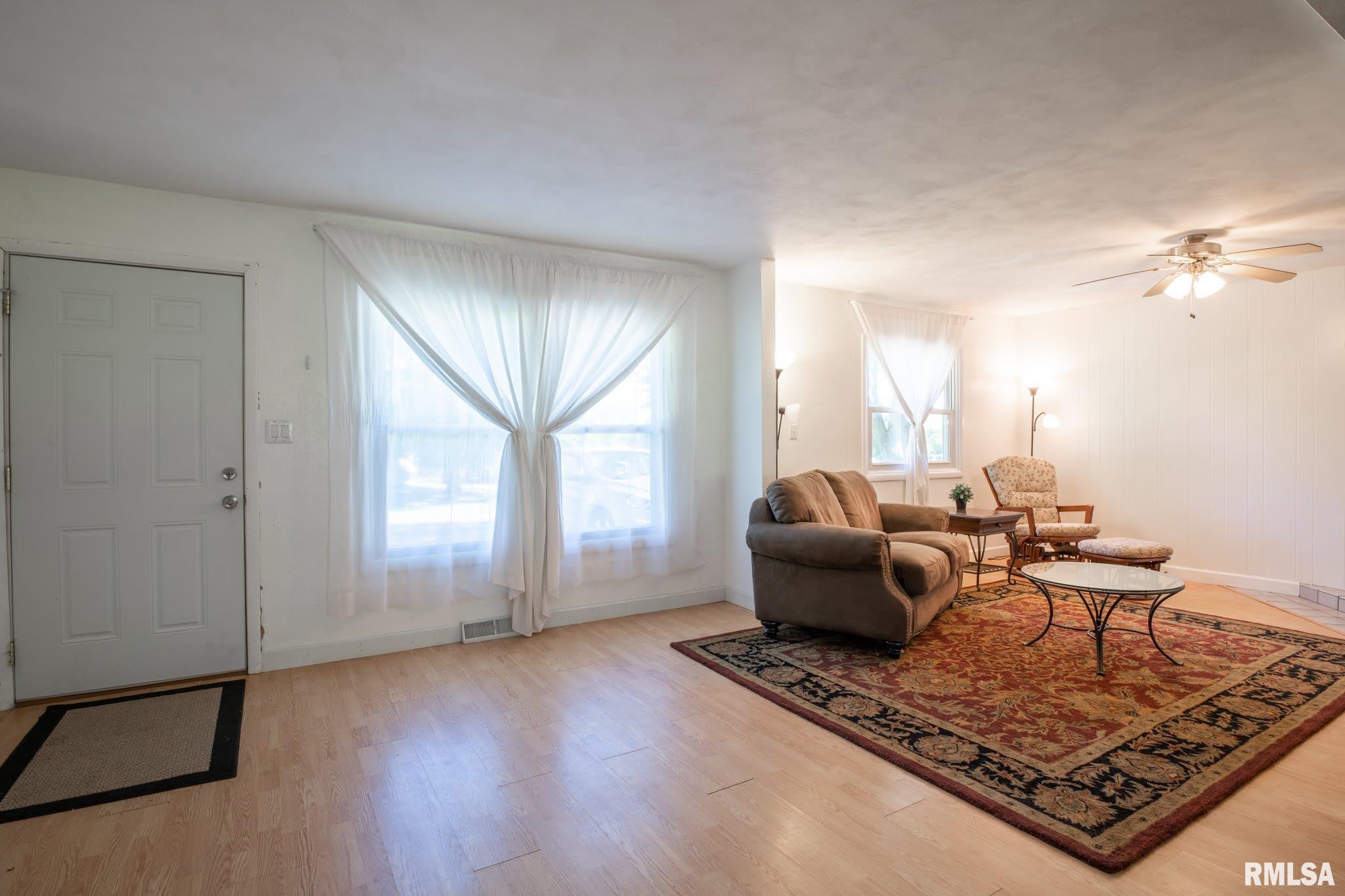 5527 North Hamilton Road Peoria, IL 61614 - Photo 33 of 48 Gallery Image 33
