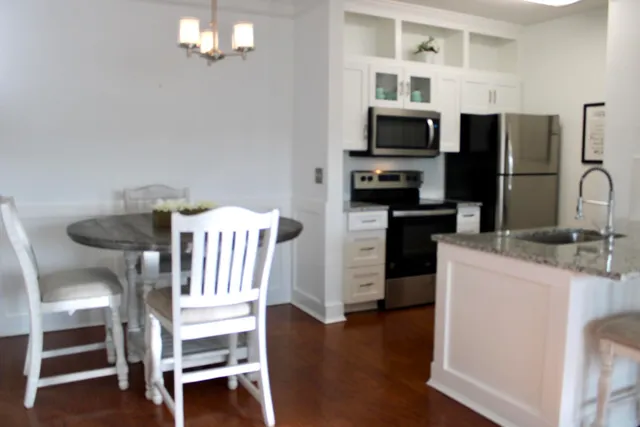 $297,000 | 1300 Park W Boulevard, Unit 1010, Mount Pleasant, SC 29466