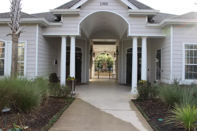 $297,000 | 1300 Park W Boulevard, Unit 1010, Mount Pleasant, SC 29466